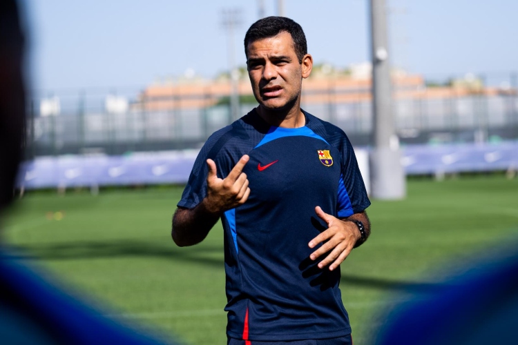 Exleyenda del Barça podría ser nuevo Director Técnico