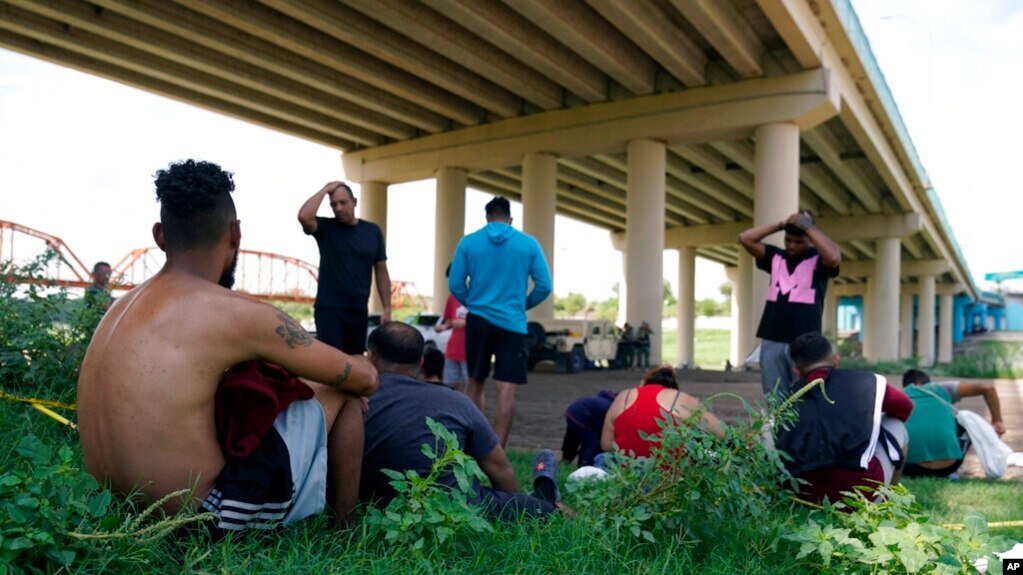 Migrantes de Latinoamérica enfrentan deportaciones en Estados Unidos