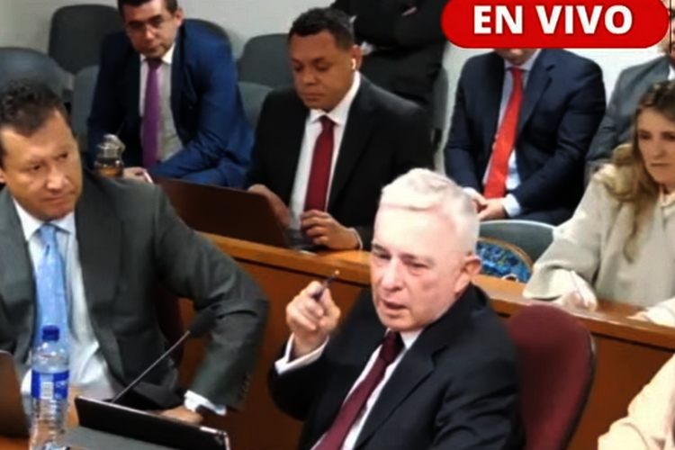 Juicio a Álvaro Uribe