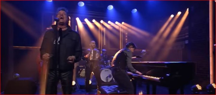 Carlos Vives- Goyo- The Tonight Show Starring Jimmy Fallon- Arthur Hanlon- 3sep-Goidbay-