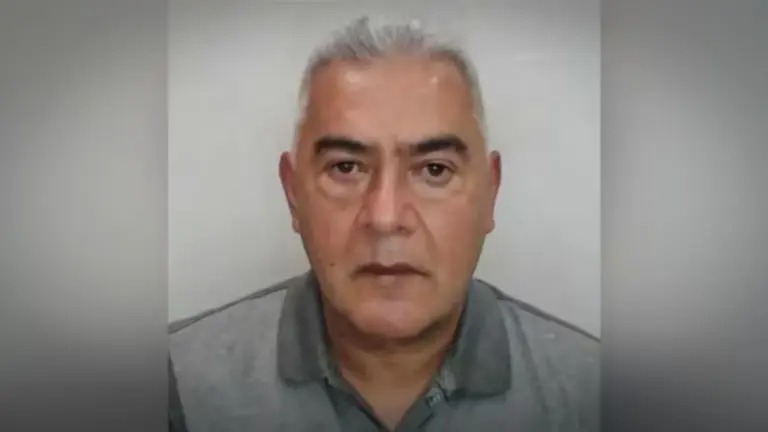 Procuraduría llamó a juicio a dos policías señalados de colaborar con alias “Papá Pitufo” y favorecer estructuras criminales.
