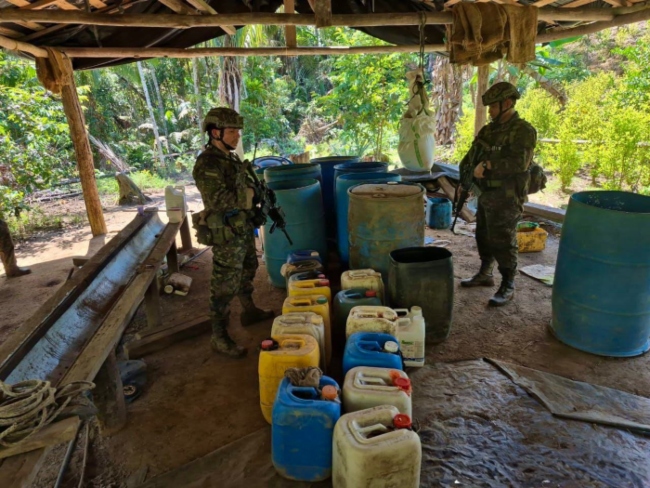 Clan del Golgo- GAO- Ejército- Laboratorios- Coca- alias Simón Fantasma-