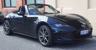 Los carros convertibles destacan por ofrecer una experiencia de manejo única, combinando diseño atractivo con la posibilidad de conducir al aire libre. Este tipo de vehículo ha ganado popularidad entre quienes buscan estilo, deportividad y una conexión más directa con el entorno.
