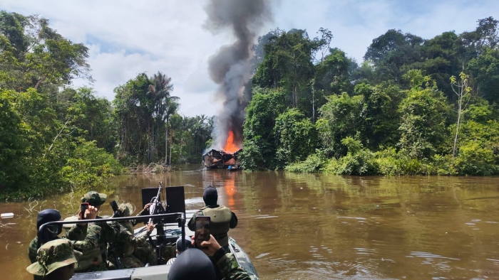 17Abr- Ejército- Mineria ilegal- Plan Ayacucho- Putumayo- Amazonas-