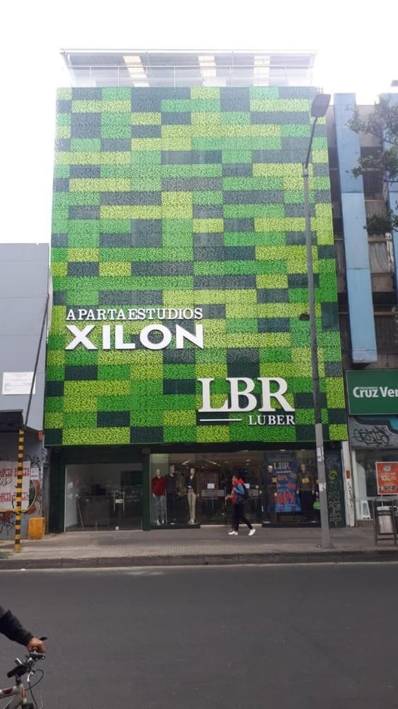 El sector hotelero en Colombia continúa evolucionando, y en medio de esta transformación, los Hoteles El Xilon comienzan a posicionarse como una propuesta innovadora que busca atraer tanto a turistas nacionales como internacionales. Con un enfoque centrado en la experiencia del huésped, esta marca apuesta por la combinación entre tecnología, sostenibilidad y confort.
