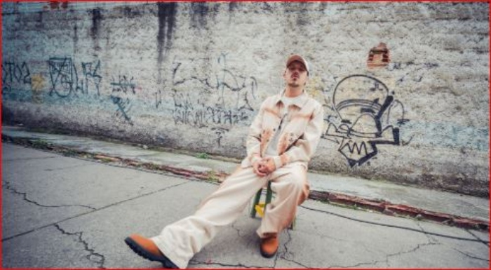 Penyair- Desde Abajo-